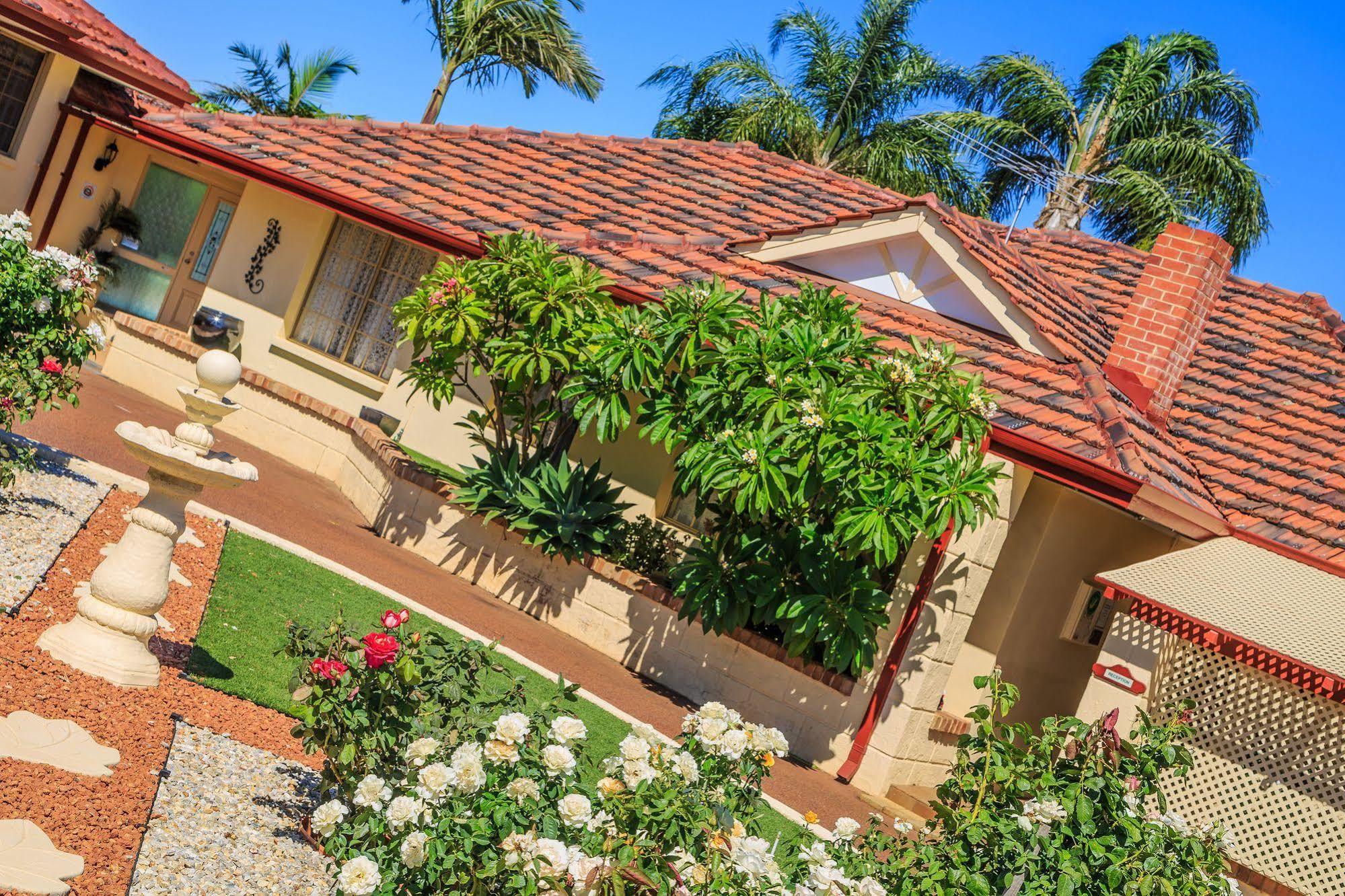 Armadale Cottage Bed & Breakfast Redcliffe Exterior photo